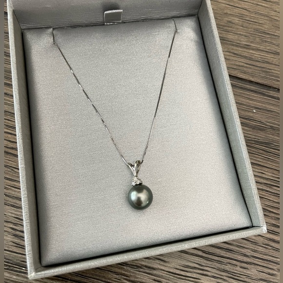 Zales Jewelry - Pearl Necklace